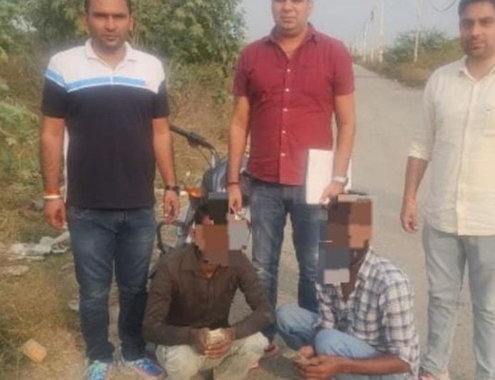करनाल में चेन स्नेचिंग की वारदातों का खुलासा:दो युवक गिरफ्तार, सोने के जेवर, 75 हजार रुपए और बरामद, सीआईए टीम ने की कार्रवाई