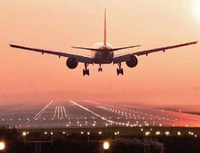 हवाई यातायात नियंत्रकों की कमी के कारण लॉस एंजिलिस अंतरराष्ट्रीय हवाई अड्डे के लिए उड़ानें रोकीं