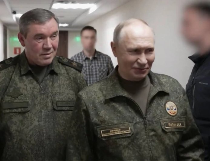 Prabhasakshi NewsRoom: परमाणु मिसाइल हो तो Russia जैसी हो, Burevestnik का सफल परीक्षण कर Trump के भी बॉस बन गये Putin