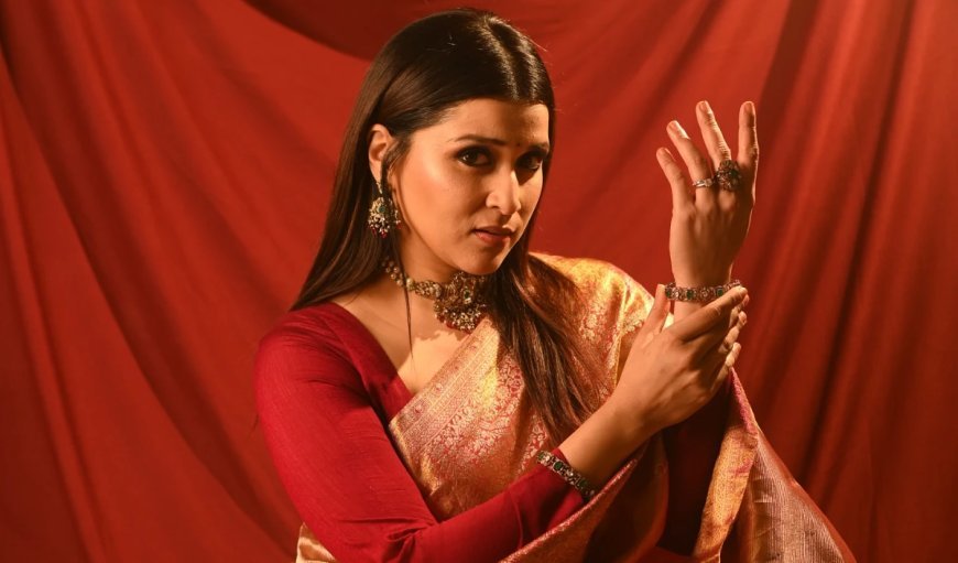 बिग बॉस फेम Mannara Chopra ने बताया, दिल्ली के दशहरे और मेले क्यों हैं खास