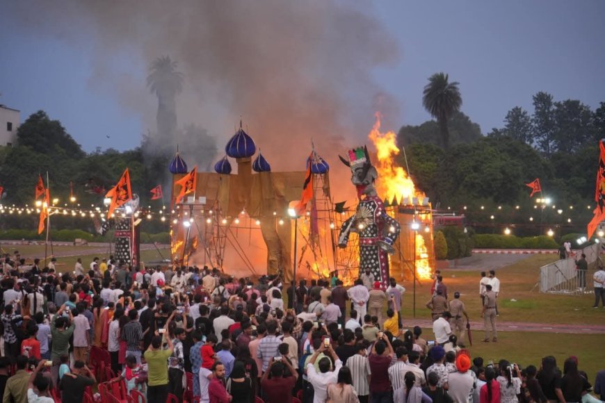 मुख्यमंत्री पुष्कर सिंह धामी ने परेड ग्राउंड, देहरादून में आयोजित दशहरा महोत्सव में की सहभागिता।*