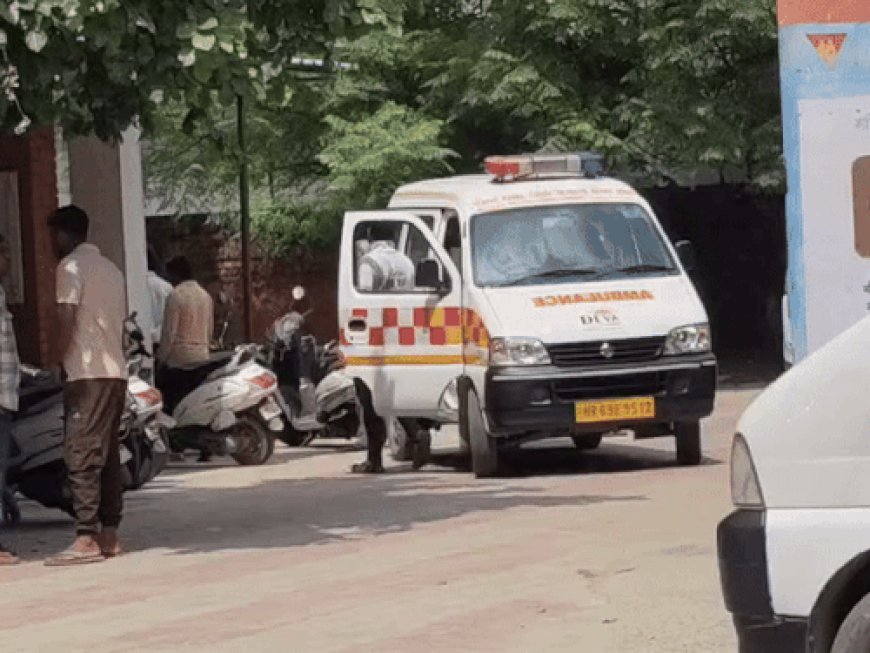 सोनीपत में बर्गर खाने के दौरान चले धारदार हथियार:तीन युवक घायल; गाली-गलौच से हुआ विवाद, खानपुर रेफर