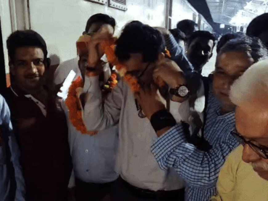 टनकपुर-दौराई एक्सप्रेस ट्रेन का अटेली में ठहराव:एक महीने में 2 ट्रेन रुकने लगी; लोगों ने सांसद का आभार जताया