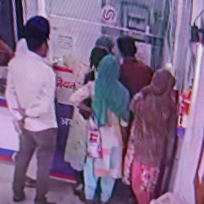 कैथल में बैग से महिला ने चुराए हजारों रुपए:बैंक में जमा करवाने गया था व्यक्ति, बातों में उलझाया, धारदार वस्तु से काटा बैग