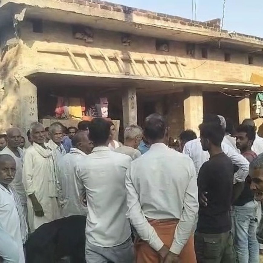 सीतापुर में सड़क हादसे में दो युवकों की मौत:जागरण से लौटते समय अज्ञात वाहन ने मारी टक्कर, अस्पताल पहुंचने से पहले तोड़ा दम