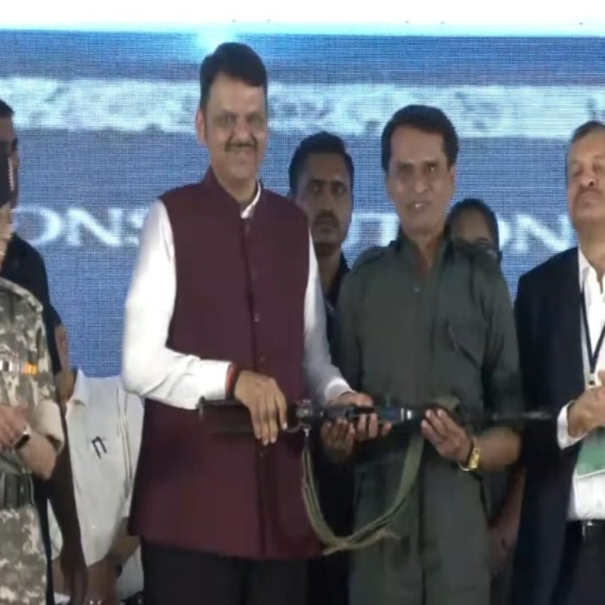 CM फडणवीस के सामने भूपति समेत 61 नक्सलियों का सरेंडर:छत्तीसगढ़ में डेढ़ करोड़ का इनामी था भूपति; सुकमा में 27 नक्सलियों ने छोड़ा हथियार