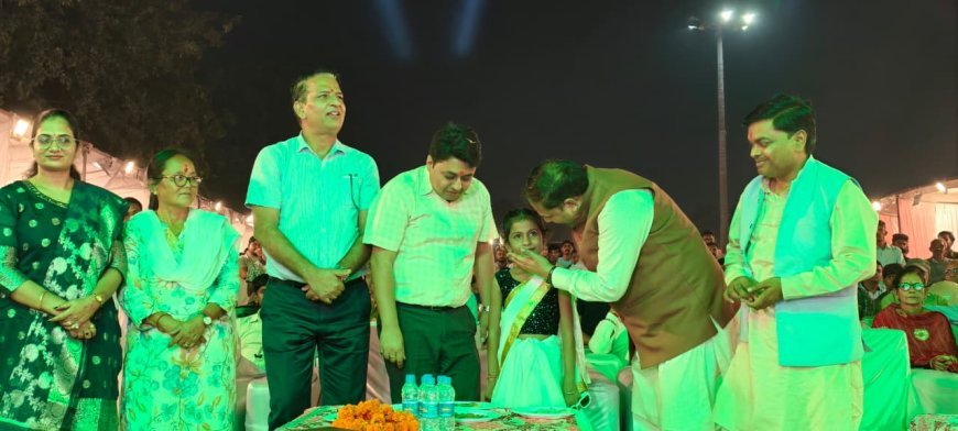 रुद्रपुर में स्वदेशी दिवाली मेले का रंगारंग कार्यक्रमों के साथ हुआ आगाज