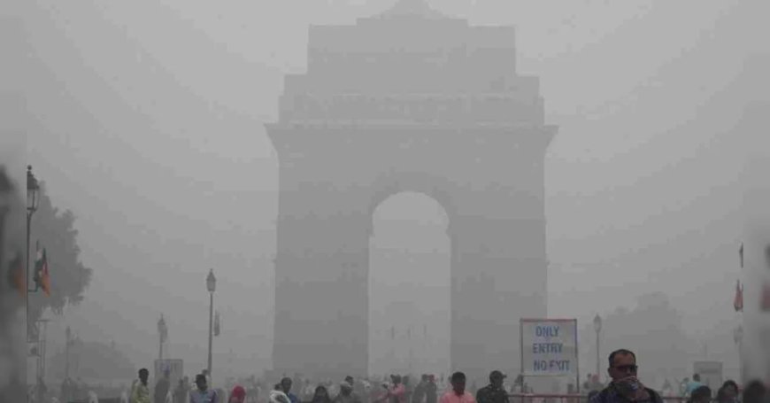 LIVE: दिवाली के बाद दिल्ली की हवा बेहद खराब, कितना है AQI?