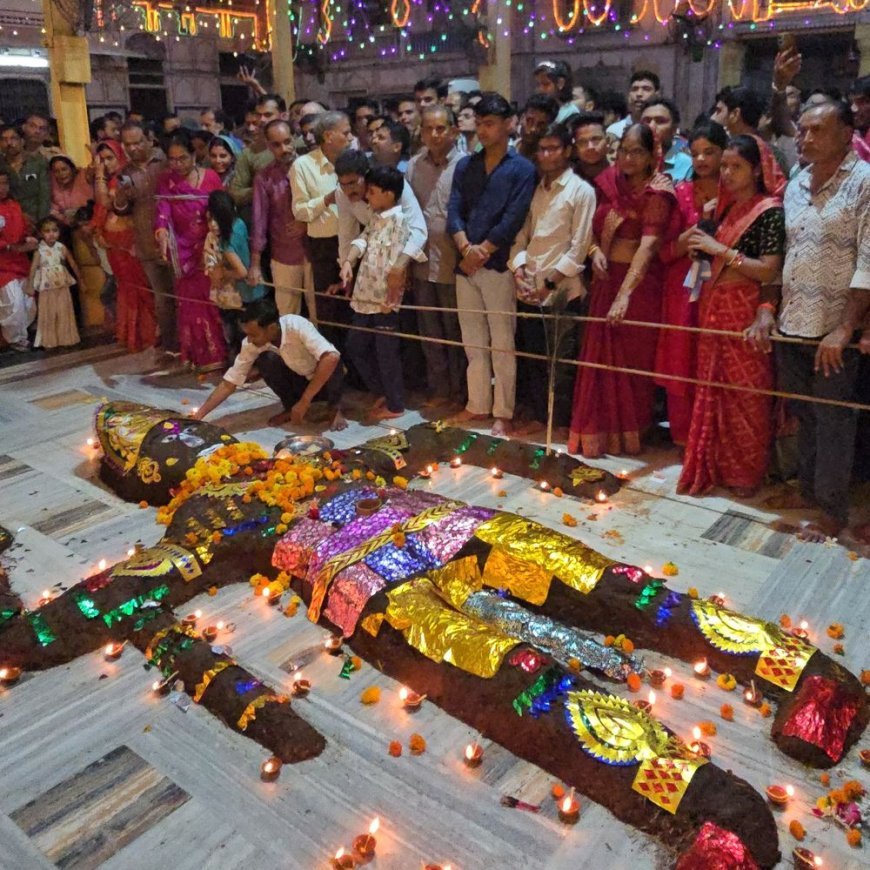 करौली में दीपोत्सव पर गोवर्धन पूजा का आयोजन:मदन मोहन मंदिर में 15 फीट के गोवर्धन की विशेष पूजा