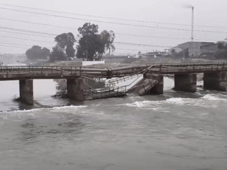 यमुनानगर में नहर पर बना 70 साल पुराना पुल टूटा:छठ पर्व पर हजारों श्रद्धालु थे मौजूद, प्रशासन ने सुबह ही किया था बंद