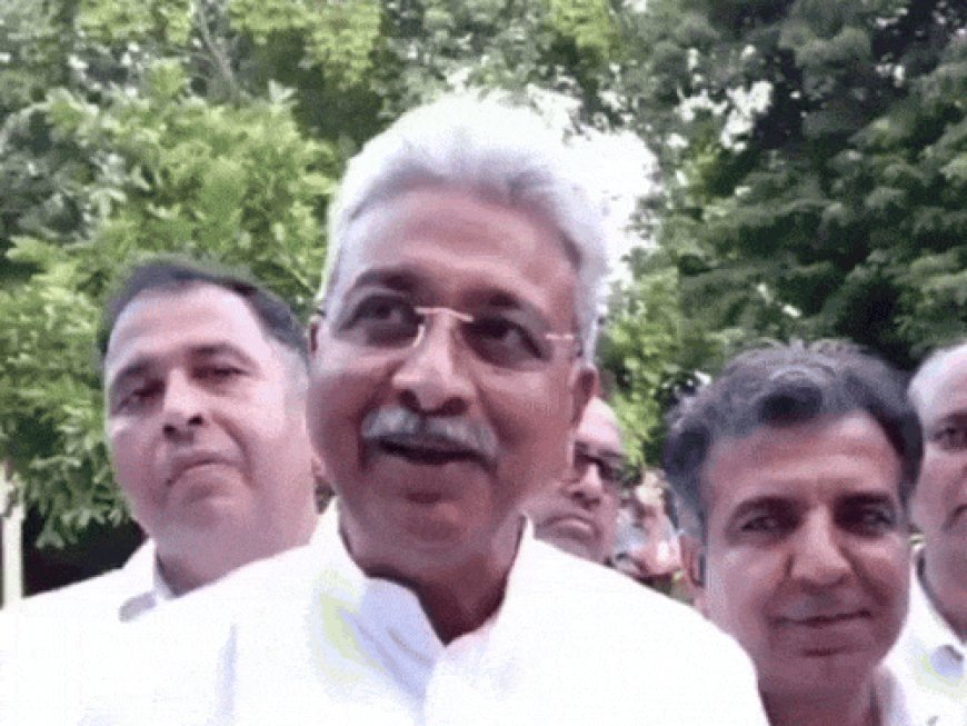 हरियाणा में डीएपी पर विपक्ष का एक सुर:कांग्रेस बोली- खाद की भारी कमी; अभय बोले- किसानों को मुजरिम बनाया, हाथों पर मुहर लगा रही