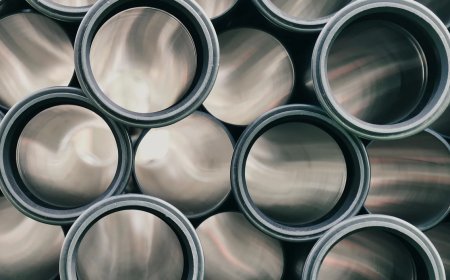 चीन की 'पाइप डंपिंग' से घरेलू उद्योग पर संकट, आयात दोगुना होने से बढ़ा नुकसान