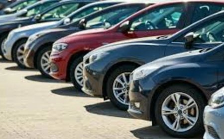 Diwali Dhamaka: ऑटो सेक्टर में रिकॉर्ड तोड़ कार बिक्री, अर्थव्यवस्था को मिली नई रफ्तार।