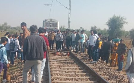 डीडवाना में डेमो ट्रेन की चपेट में आई महिला, मौत:रेलवे ट्रैक पर बकरियां चराते समय हादसा, जांच में जुटी पुलिस