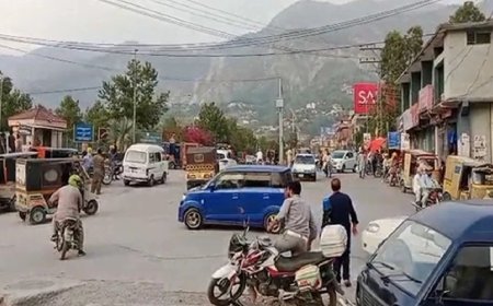 पाकिस्तान के कब्जे वाले कश्मीर में सड़कों पर Gen-Z, दर्शन कर रहे छात्रों पर फायरिंग से बढ़ा बवाल