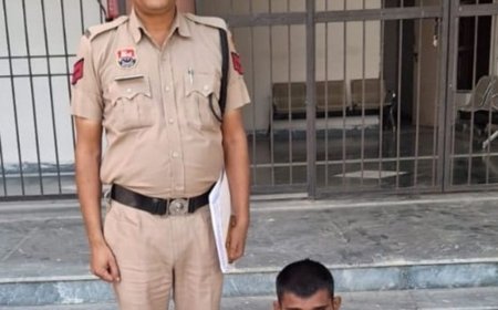 नकदी चोरी करने का आरोपी गिरफ्तार:बाइकसवार से लिफ्ट मांग कर निकाल ​लिए थे 20 हजार रुपए, पुलिस ने 6 हजार किए बरामद