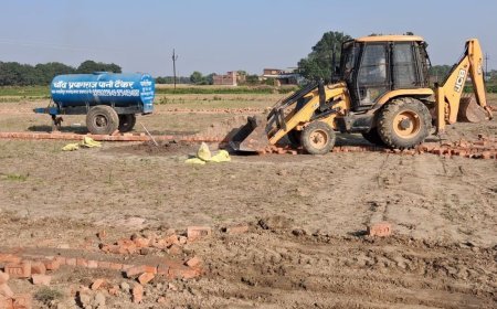 प्रयागराज PDA ने 50 बीघा अवैध प्लॉटिंग ध्वस्त की:झूंसी-फाफामऊ में चला अभियान, बिना स्वीकृति की प्लॉटिंग पर चला बुलडोजर