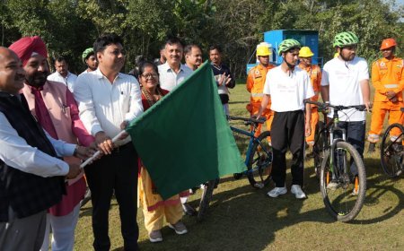 नानकमत्ता में रजत जयंती वर्ष के अवसर पर साहसिक खेलों की धूम — जिलाधिकारी ने ऑफ-रोड साइकिलिंग को हरी झंडी दिखाकर किया शुभारंभ*