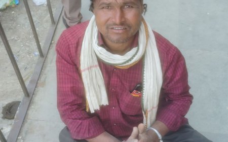 दिव्यांग ने पेट्रोल बाइक के लिए कलेक्टर को दिया ज्ञापन:समाज कल्याण विभाग पर सुनवाई न करने का आरोप, 2013 से लगा रहा चक्कर