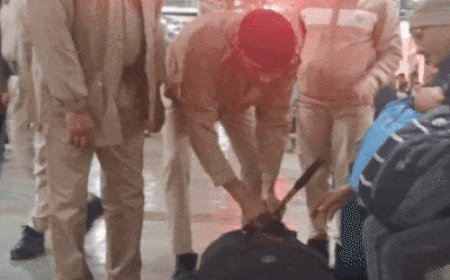 दिल्ली ब्लास्ट-यात्रियों को एक घंटे पहले स्टेशन पहुंचने की सलाह:दिल्ली पुलिस की एडवाइजरी; मेट्रो स्टेशन 20 मिनट और एयरपोर्ट पर 3 घंटे पहले पहुंचें