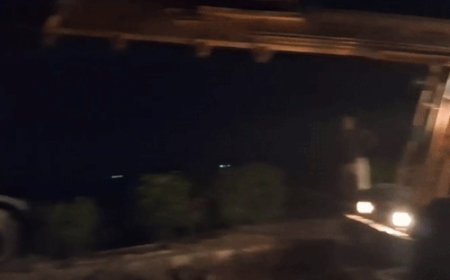 हरियाणा में दो हादसों में 4 की मौत:करनाल में अनियंत्रित कार ट्रक में भिड़ी, गुरुग्राम में पिकअप ने बाइक को उड़ाया