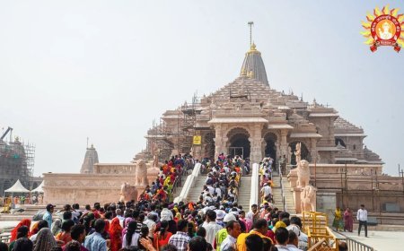 राम मंदिर के शिखर पर फहराएगा भगवा ध्वज, पीएम मोदी के आगमन से पहले अयोध्या में उत्सव का माहौल