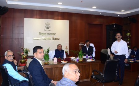 विजय कुमार चौधरी की भवन निर्माण विभाग में दस्तक, विकास कार्यों में तेजी के दिए संकेत