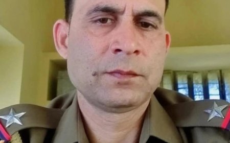 चलती गाड़ी में शराब पार्टी, एएसआई निलंबित:वीडियो सामने आने के बाद एसपी ने की कार्रवाई, ASI ने वीडियो को बताया AI जनरेटेड