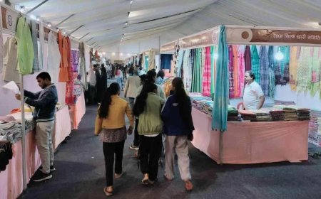 स्वदेशी उत्पादों व स्वरोजगार को बढ़ावा दे रहा खादी महोत्सव
