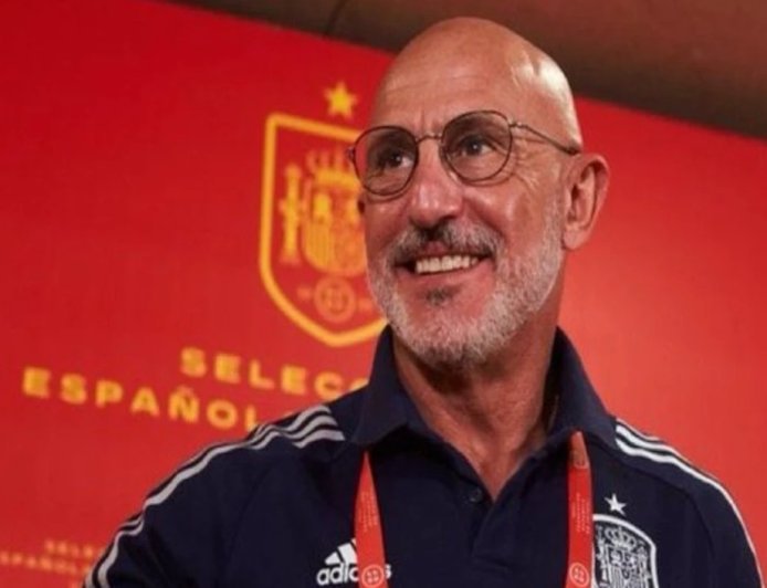 स्पेन कोच लुईस डे ला फुएंते बोले- यामाल विवाद झूठ, क्लब-टीम में 'सबकुछ ठीक है'।