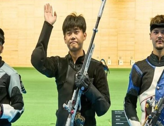 ISSF World Championship: ऐश्वर्य प्रताप सिंह तोमर ने जीता सिल्वर, वर्ल्ड रिकॉर्ड की बराबरी कर रचा इतिहास।