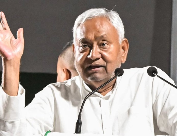 मुख्यमंत्री होकर भी अब उछल−कूद नही कर सकेंगे नीतीश कुमार