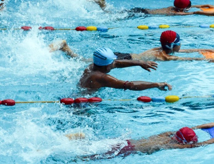 भव्या का तैराकी में सातवां Gold Medal, जैन यूनिवर्सिटी शीर्ष पर