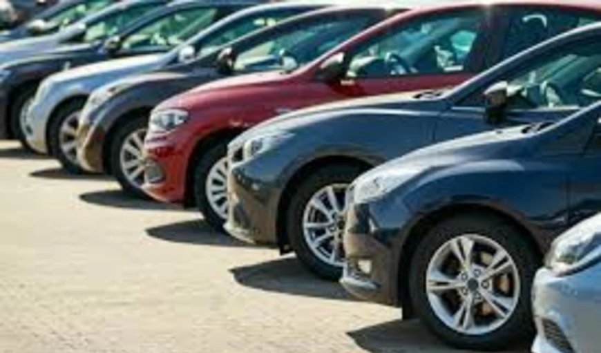 Diwali Dhamaka: ऑटो सेक्टर में रिकॉर्ड तोड़ कार बिक्री, अर्थव्यवस्था को मिली नई रफ्तार।