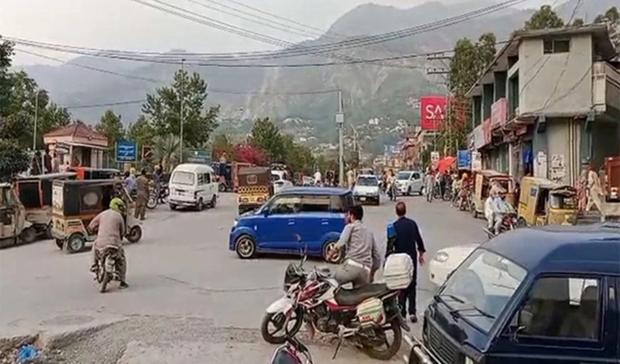 PoK में विद्रोह 2.0? पाकिस्तान सरकार के खिलाफ सड़कों पर उतरी जेनरेशन Z