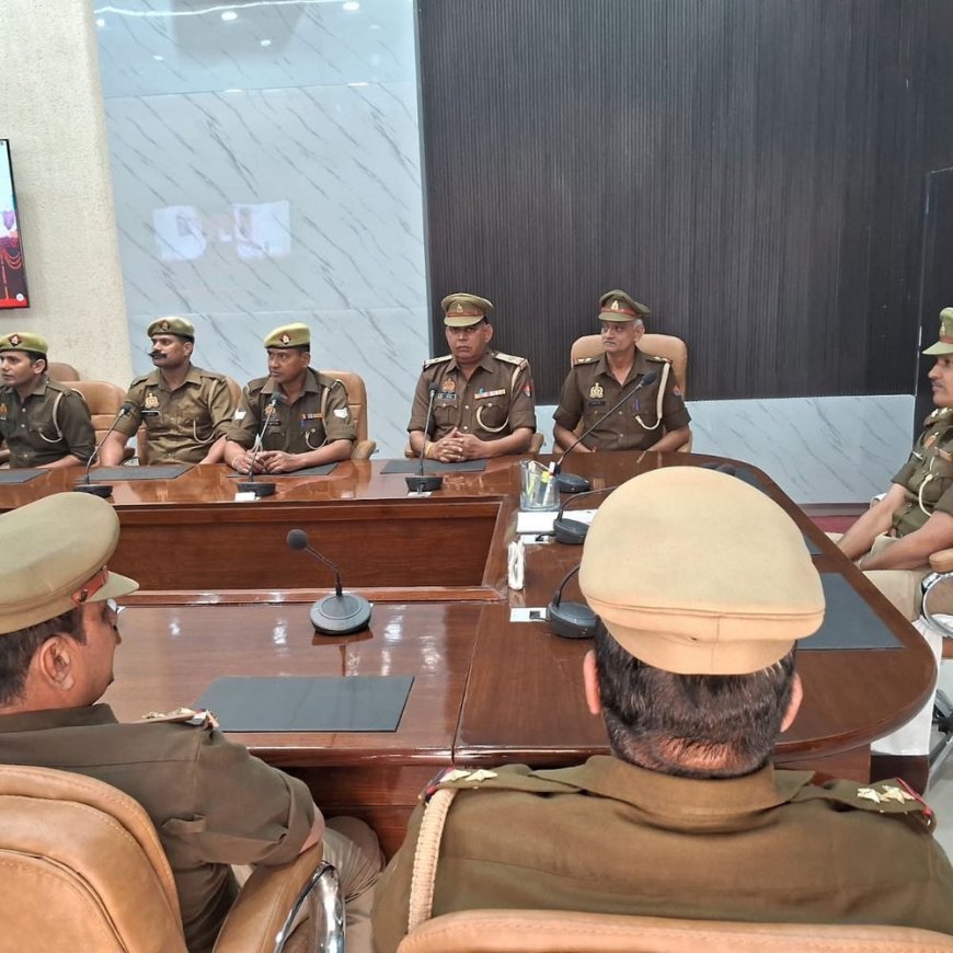 वंदे मातरम के 150 साल पूरे होने पर जश्न:मुजफ्फरनगर में पालिका-पुलिसकर्मियों ने सामूहिक गायन कर मनाया जश्न