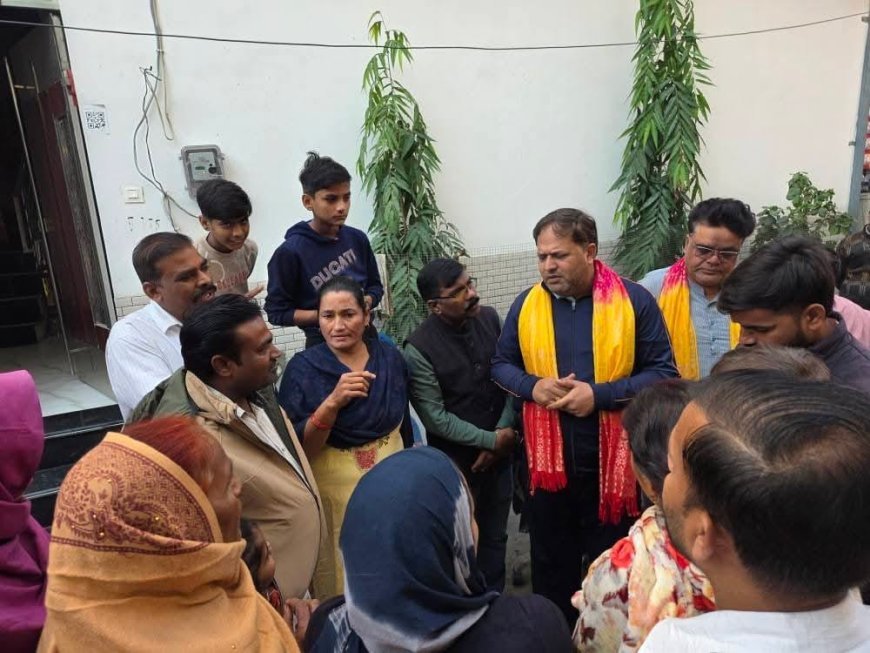 महापौर ने वार्ड दो ट्रांजिट कैम्प का भ्रमण कर जनता से संवाद किया