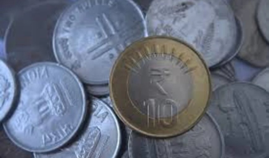 रुपया 12 पैसे की बढ़त के साथ 88.62 प्रति डॉलर पर