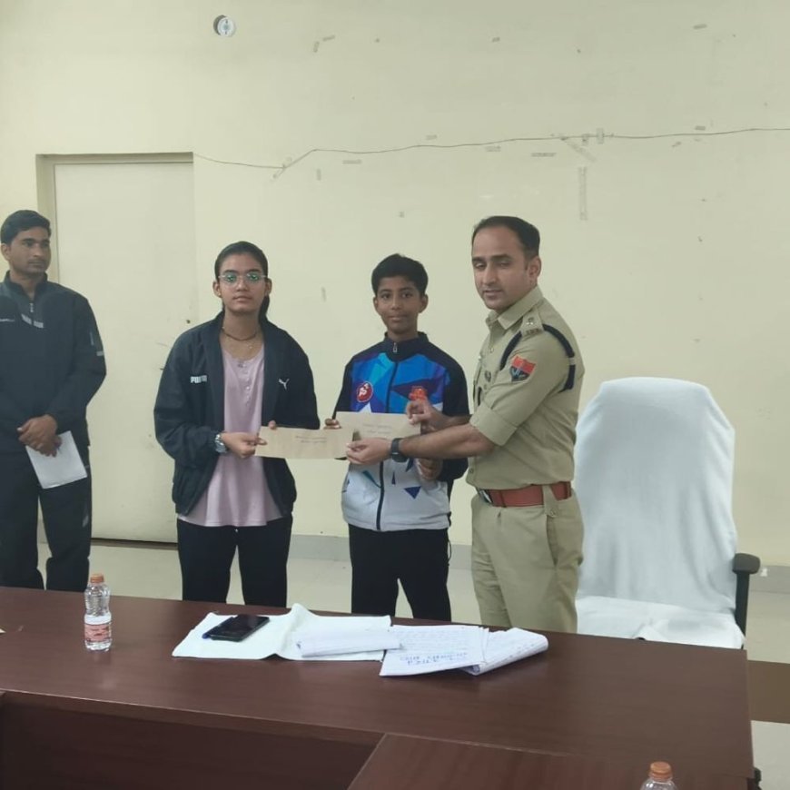 एसपी सांगवान ने निबंध प्रतियोगिता के विजेताओं को सम्मानित किया:पटेल की 150वीं जयंती पर 'आत्मनिर्भर भारत' विषय पर हुआ था आयोजन