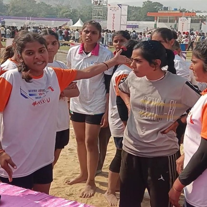 अलवर सासंद खेल उत्सव का सेमीफाइन में खेल रही टीमें:कबड्‌ड़ी की खिलाड़ियों ने मेच फिक्स के आरोप लगाए, नेशनल और स्टेट खिलाड़ी को नहीं खेलने दिया