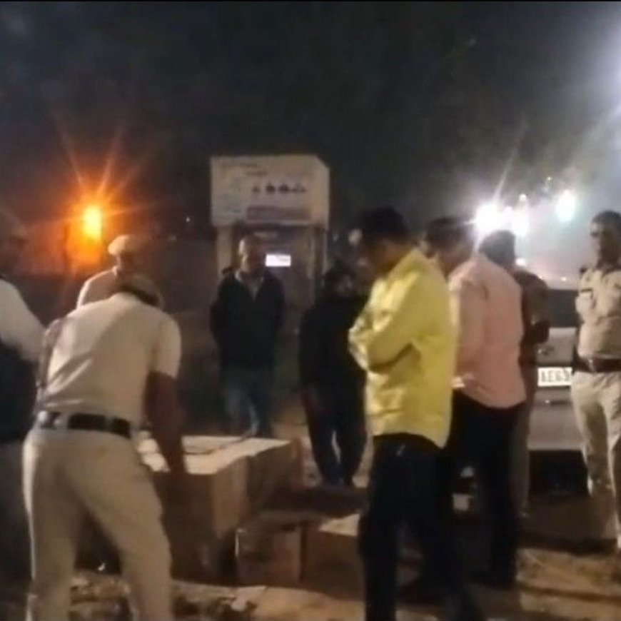 जुलाना में 50 पेटी अवैध शराब पकड़ी:नाकाबंदी में जांच के दौरान रोकी वरना कार, दो युवक गिरफ्तार