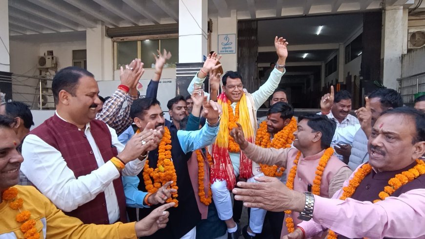 विधायक शिव अरोरा की कुशल नीति बिहार विधानसभा चुनाव में आई नजर औराई सीट पर भाजपा प्रत्याशी रमा निषाद को 57206  मतो से बिहार के सबसे बड़े अंतर से जीत हासिल की*