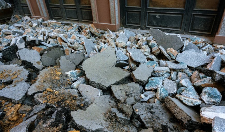 Earthquake in Bangladesh: बांग्लादेश की राजधानी ढाका में 5.7 तीव्रता का भूकंप आया, 10 की मौत