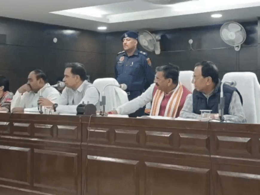 पानीपत मे कैबिनेट मंत्री ने डेढ़ घंटे सुनी समस्याएं:15 में से 10 शिकायतें पुलिस विभाग, अधिकारियों को तुरंत कार्रवाई के दिए निर्देश