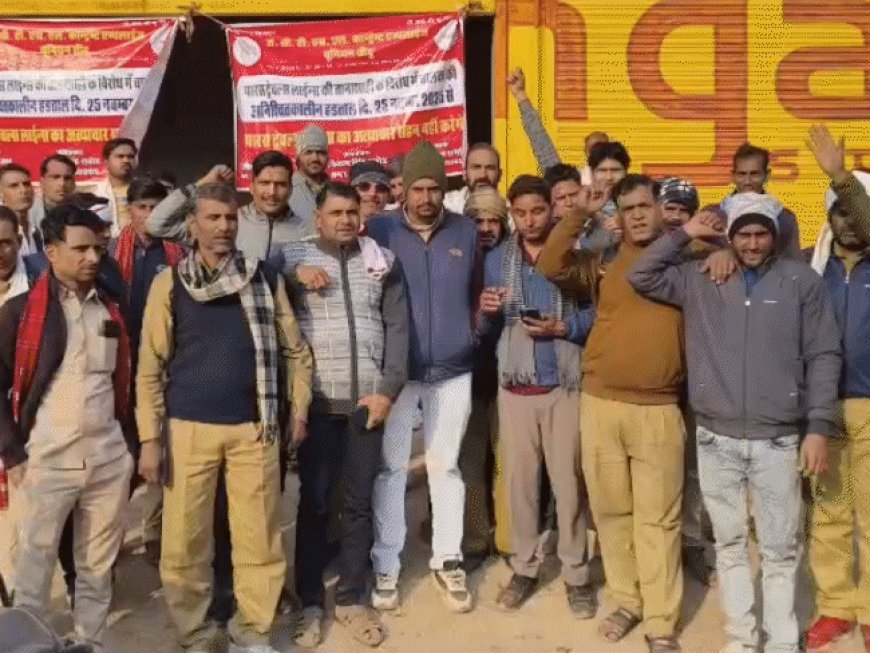 जयपुर में लो-फ्लोर बस हड़ताल दूसरे दिन भी जारी:100 बसें बंद; 50 हजार यात्री प्रभावित, ड्राइवरों ने सुरक्षा और मुआवज़े की मांग को लेकर किया विरोध