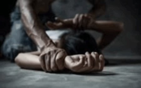 छोटी बहन से रेप,बड़ी बहन से छेड़छाड़:आरोपी सहेली का पिता,जान से मारने की धमकी दी