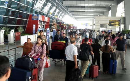 Indigo Flights Cancellation | Delhi Airport पर IndiGo की दोपहर 3 बजे तक सभी उड़ानें रद्द! 500 से ज़्यादा उड़ानें प्रभावित, दूसरी एयरलाइंस ने बढ़ाया किराया