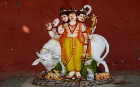 Dattatreya Jayanti 2025: आध्यात्मिक शक्ति और ज्ञान का पर्व दत्त जयंती, 4 दिसंबर को मनाई जाएगी, जानें पूजा विधि