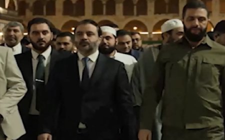 असद के तख्तापलट के एक साल, अल-शरा ने दुनिया को दिखाया सऊदी वाला 'गुप्त तोहफा'