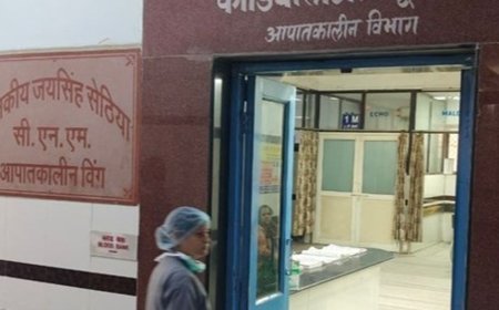 SMS इमरजेंसी में हार्ट की जांच बंद:नर्सिंग इंचार्ज चार्ज देकर गया छुट्टी पर, जिसे चार्ज दिया वह भी चला गया छुट्टी पर; नतीजा, दो-तीन दिन से बंद पड़ी है जांच